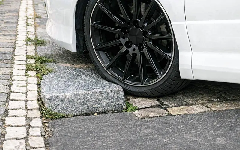 Split sidewall damage close-up